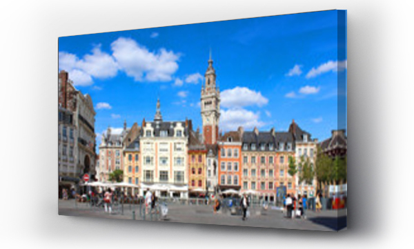 Lille (Francja) / Grand Place z dzwonnicą CCI